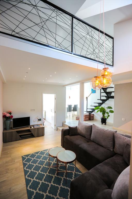New Lux Apartment ノヴィ・サド エクステリア 写真